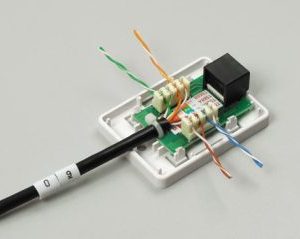 Установка компьютерной розетки RJ45 в Заинске