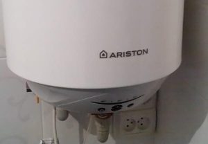 Замена водонагревателя Аристон в Заинске